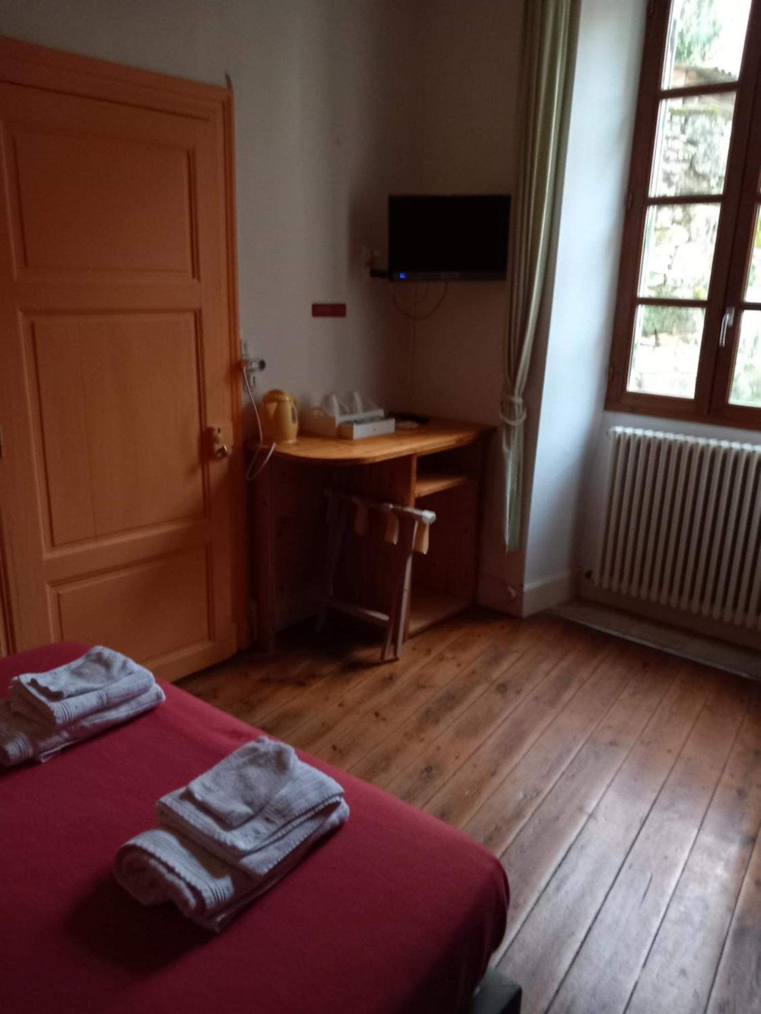 Chambre D'Hotes La Tour De Brazalem Nerac Exterior photo