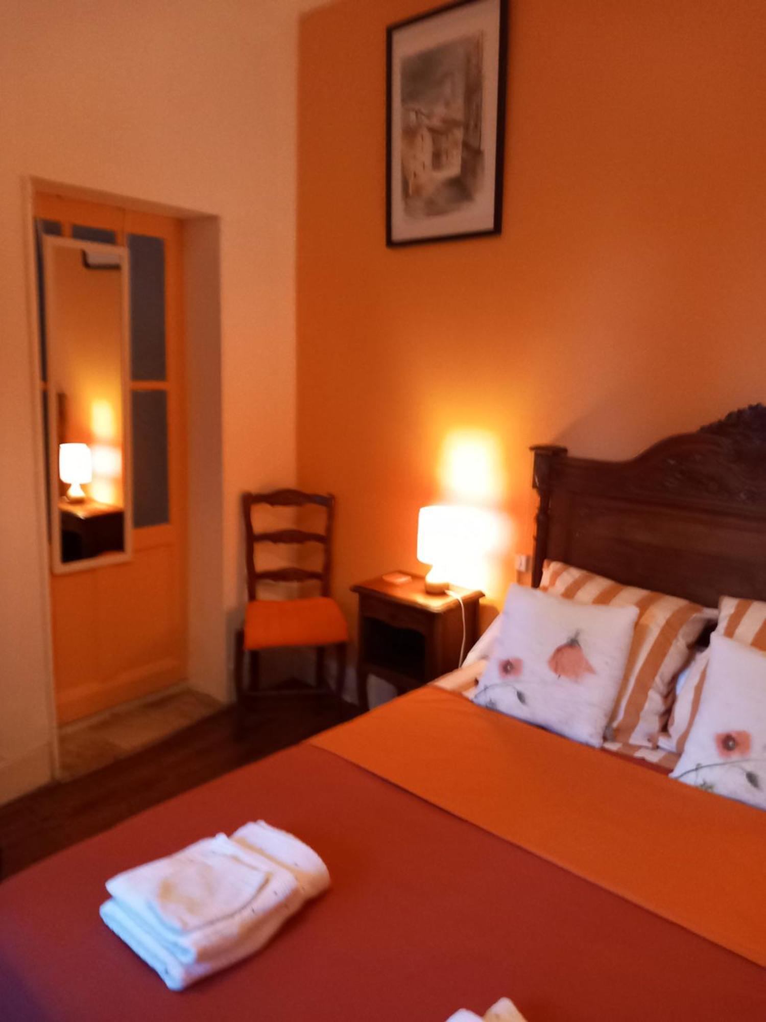 Chambre D'Hotes La Tour De Brazalem Nerac Exterior photo
