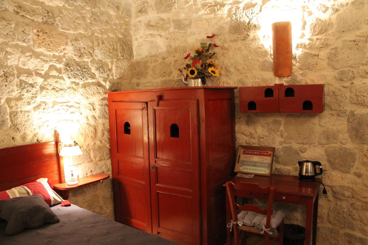 Chambre D'Hotes La Tour De Brazalem Nerac Exterior photo